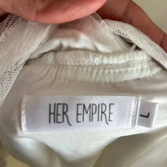 HER EMPIRE White Ruffled Tiered Mini Dress Size Large | Deep V Neck - Picture 5 of 8